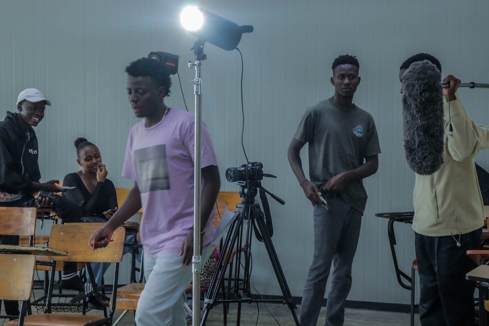 FILM SET-UP AND CREW (3)