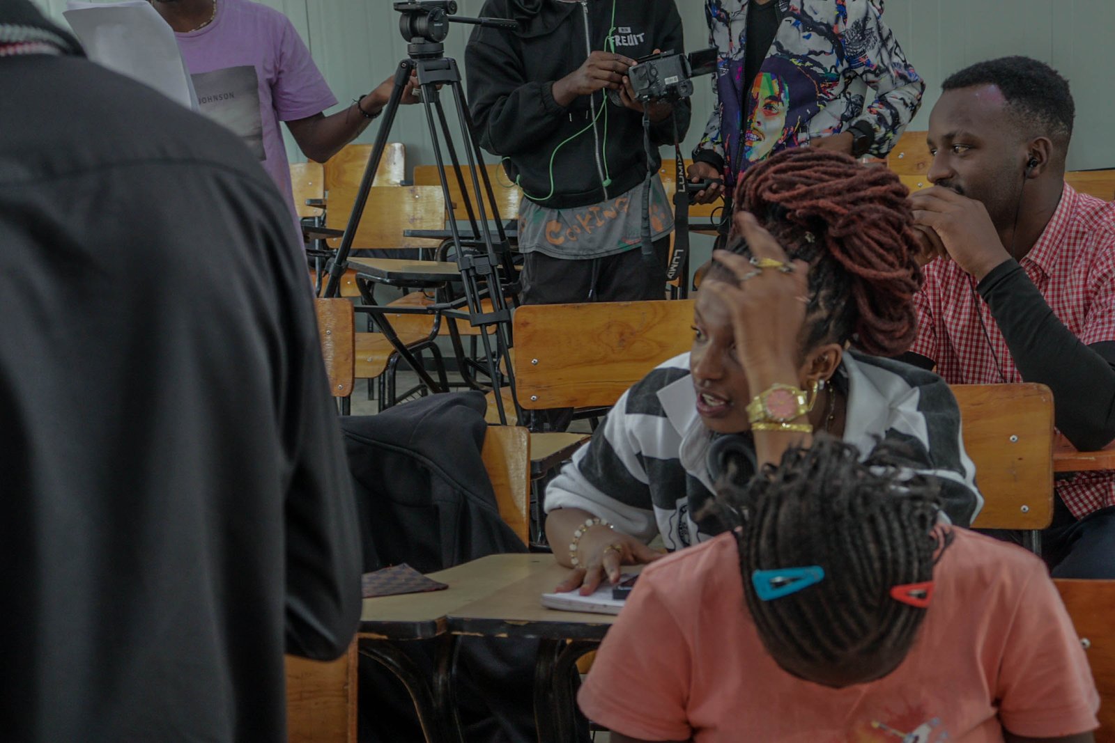 FILM SET-UP AND CREW (13)
